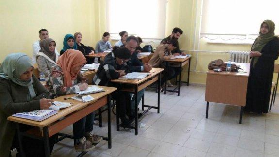 Serdivan Farabi Mesleki ve Teknik Anadolu Lisesinde Türkçe Öğretim Kursu