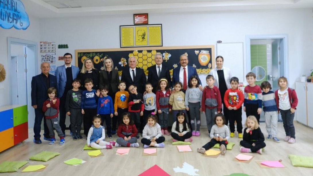 Kaymakamımız Sayın Ali Candan SAÜ Vakfı Özel Okullarını Ziyaret Etti.