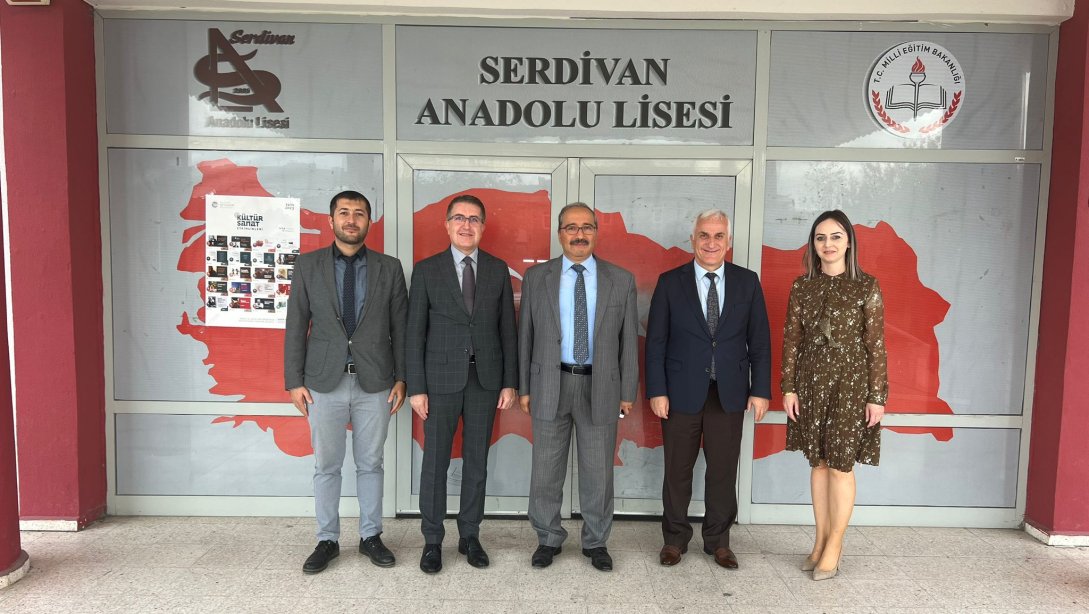Kaymakamımız Sayın Ali Candan İlçemiz Serdivan Anadolu Lisesini Ziyaret Etti.  
